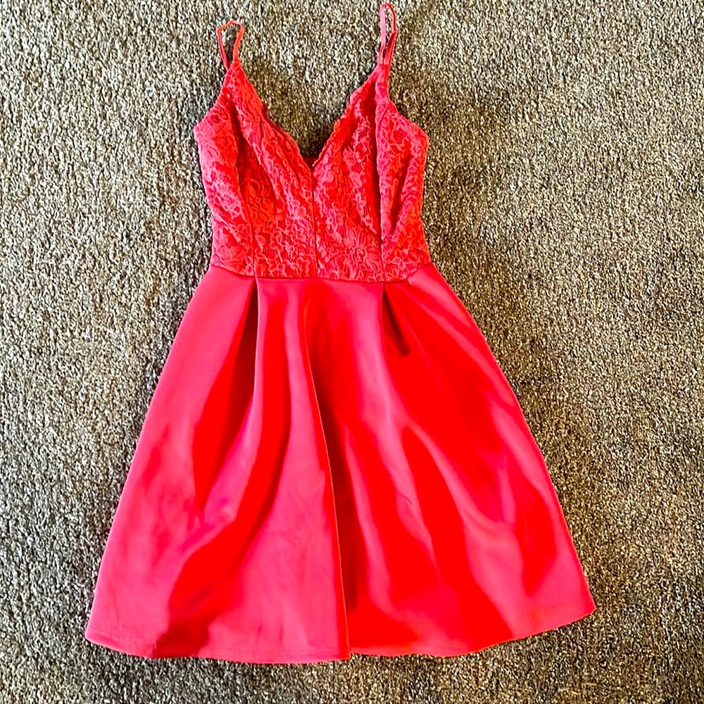 NWOT Charlotte Russe lace dress size xs